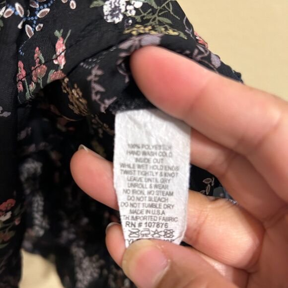 Comfy USA Button Up Blouse Tunic Womens Medium Black Floral Oversized Pockets - Picture 7 of 7